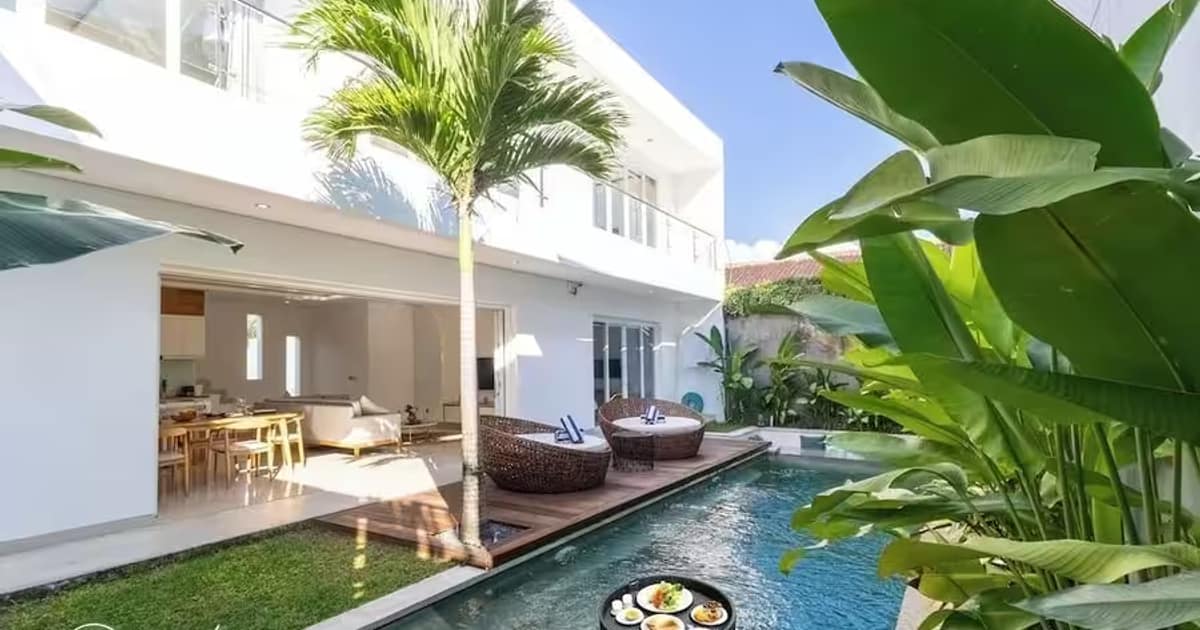 Photo of 3 Bedroom Leasehold Villa for Sale in Kerobokan Area in Kerobokan