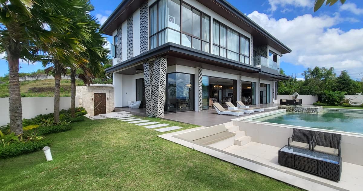 Photo of Luxurious 4 Storey Villa With Spectacular Views In Jimbaran