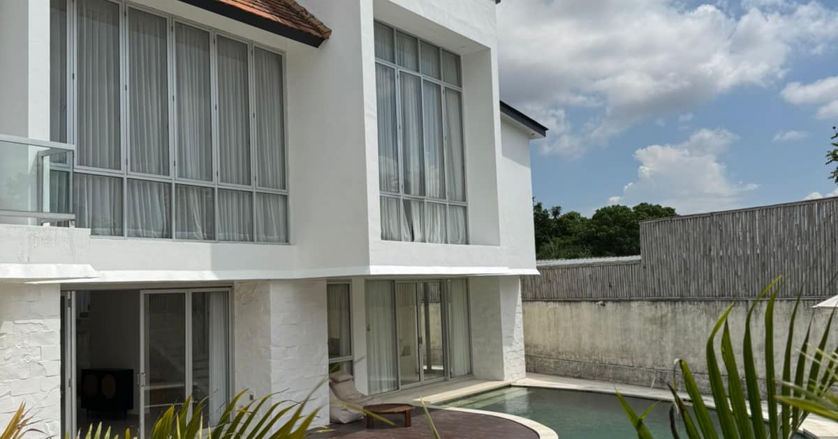 Photo of Seminyak 4 Bedroom Luxury Villa in Legian